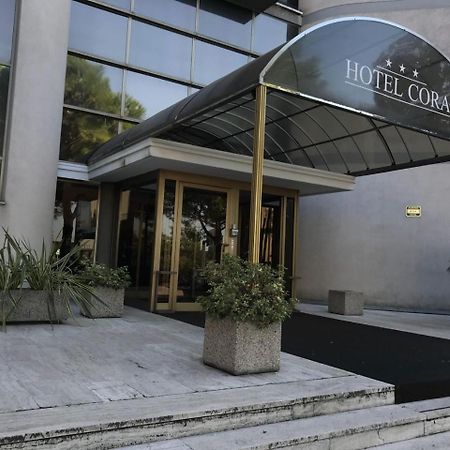 Hotel Cora Carate Brianza Buitenkant foto