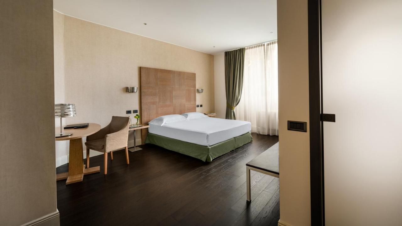 Hotel Cora Carate Brianza Buitenkant foto
